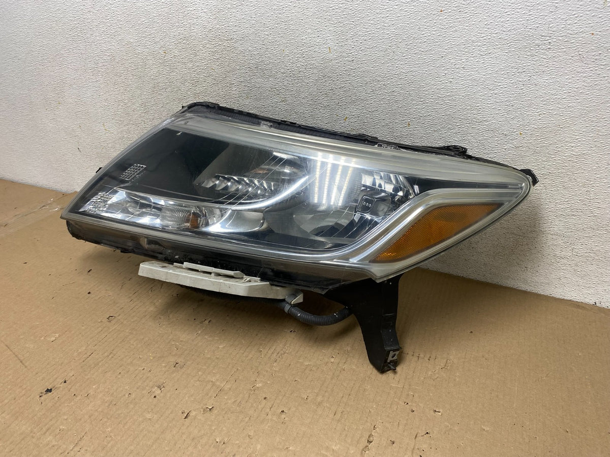 2013 - 2016 Nissan Pathfinder Left Driver LH Side Headlight Halogen AH58172