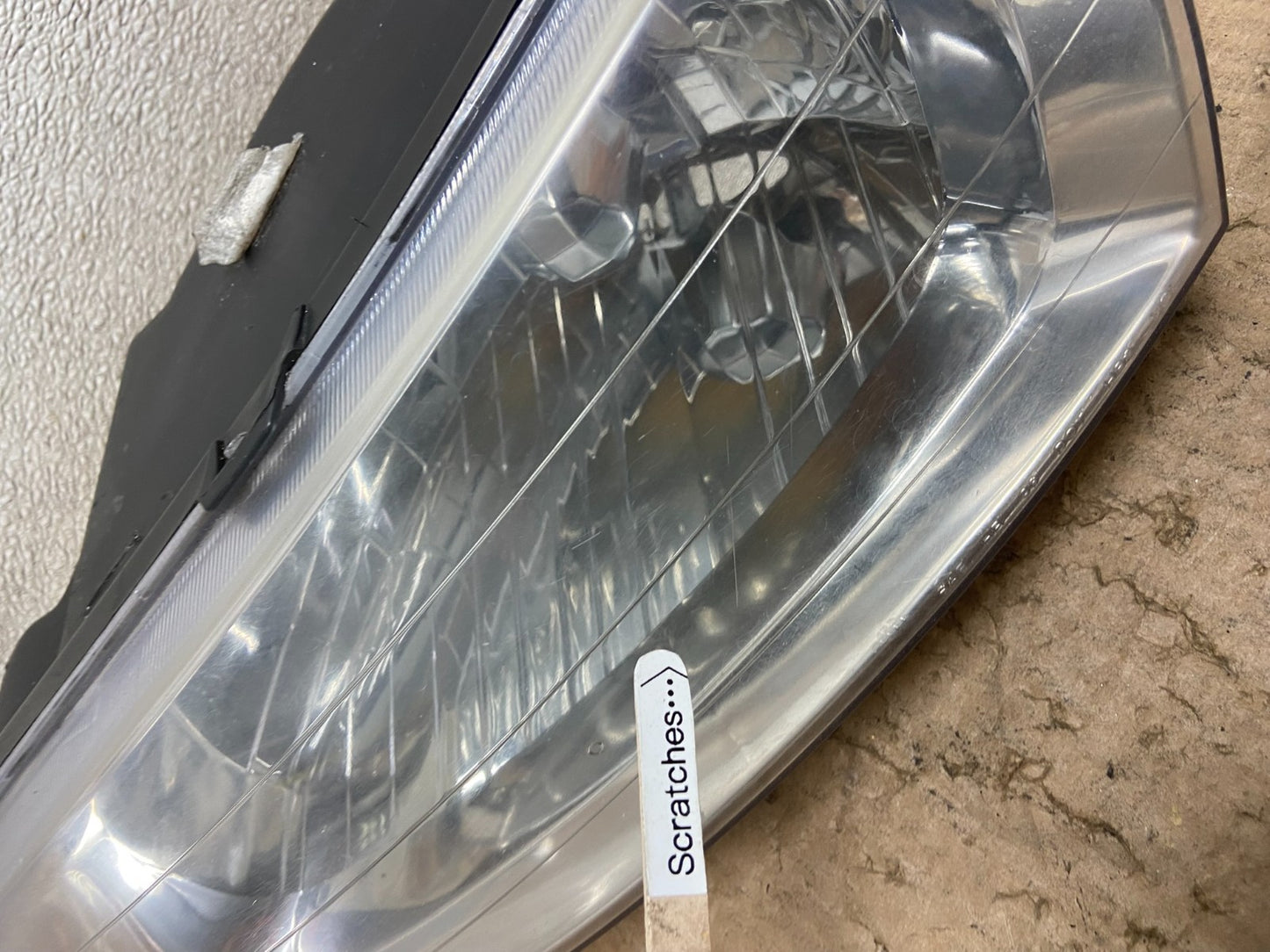 1999-2001 Toyota Solara Left Driver LH Halogen Headlight Z1048 DW3