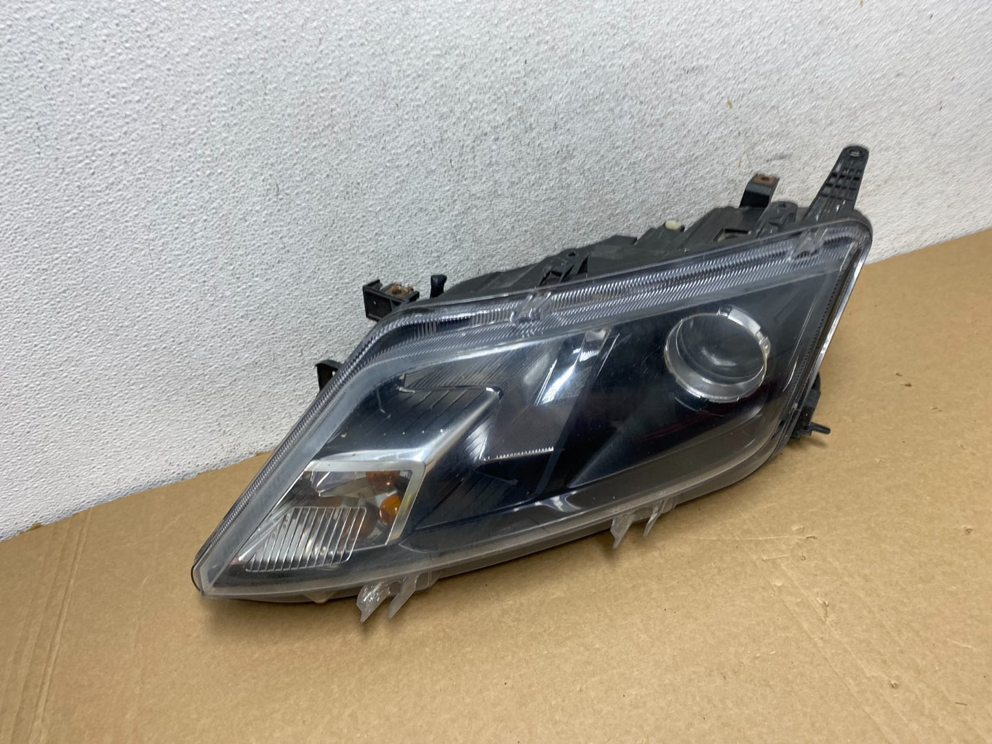 2010 2011 2012 Ford Fusion Left Driver LH Side Headlight Halogen AF7278 DW2