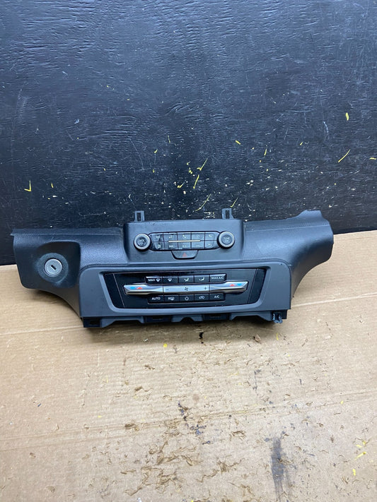 2020 to 2023 Ford Explorer Radio Climate Control Panel Trim x1118 DG0
