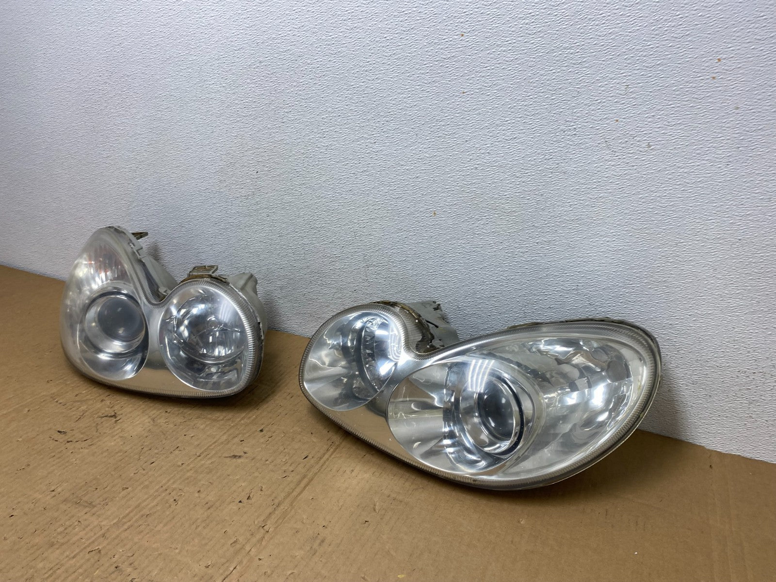 2002 - 2005 Hyundai Sonata Left+Right Headlights Halogen AC7719 DW1