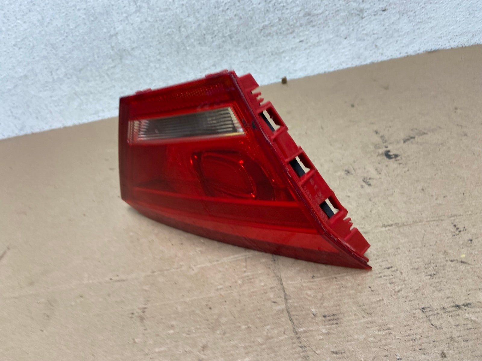 2012 to 2015 Volkswagen Passat Left Driver Lh Inner Tail light AF4839 LK1