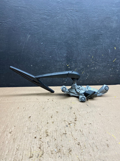 2012 to 2017 Toyota Prius V Rear Wiper Windshield Motor t6227 DG3