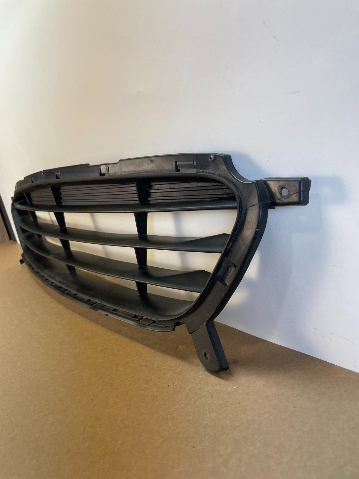 2012 to 2014 Hyundai Accent Front Bumper Lower Center Grille AG3015 DG1