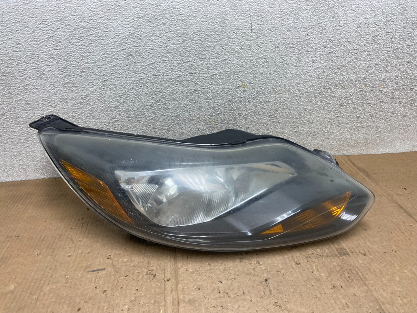 2012 2013 2014 Ford Focus Right Passenger Rh Side Headlight AA6707 DW0