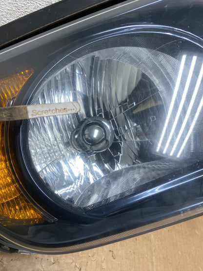 2003 to 2006 Honda Element Right Passenger Rh Side Headlight AI9060 DW3