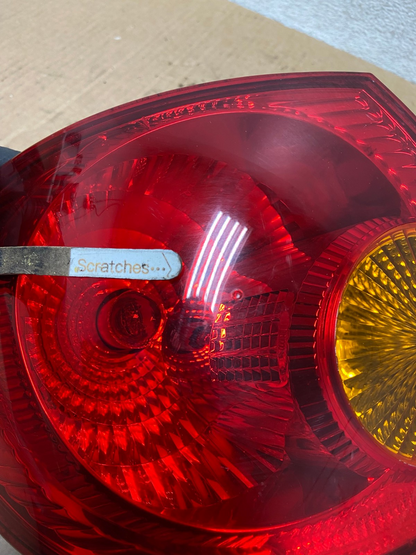 2003 to 2005 Toyota Corolla Left Driver Lh Side Tail Light AI5558 LK3