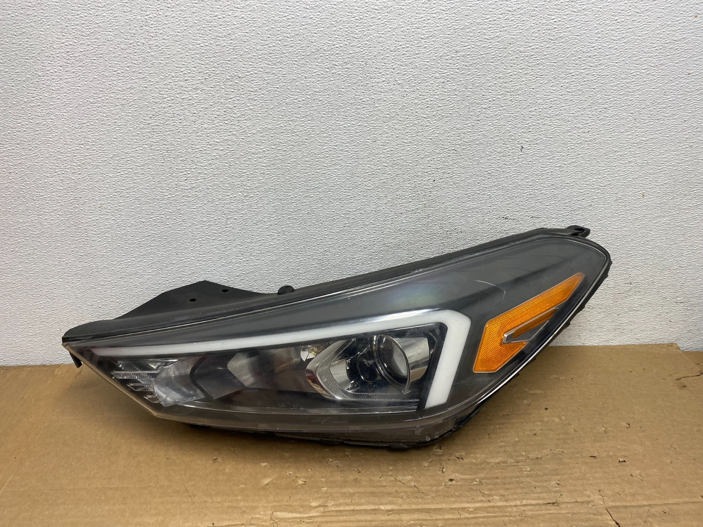 2019 2020 2021 Hyundai Tucson Left Driver LH Side Headlight ad4024 DG0