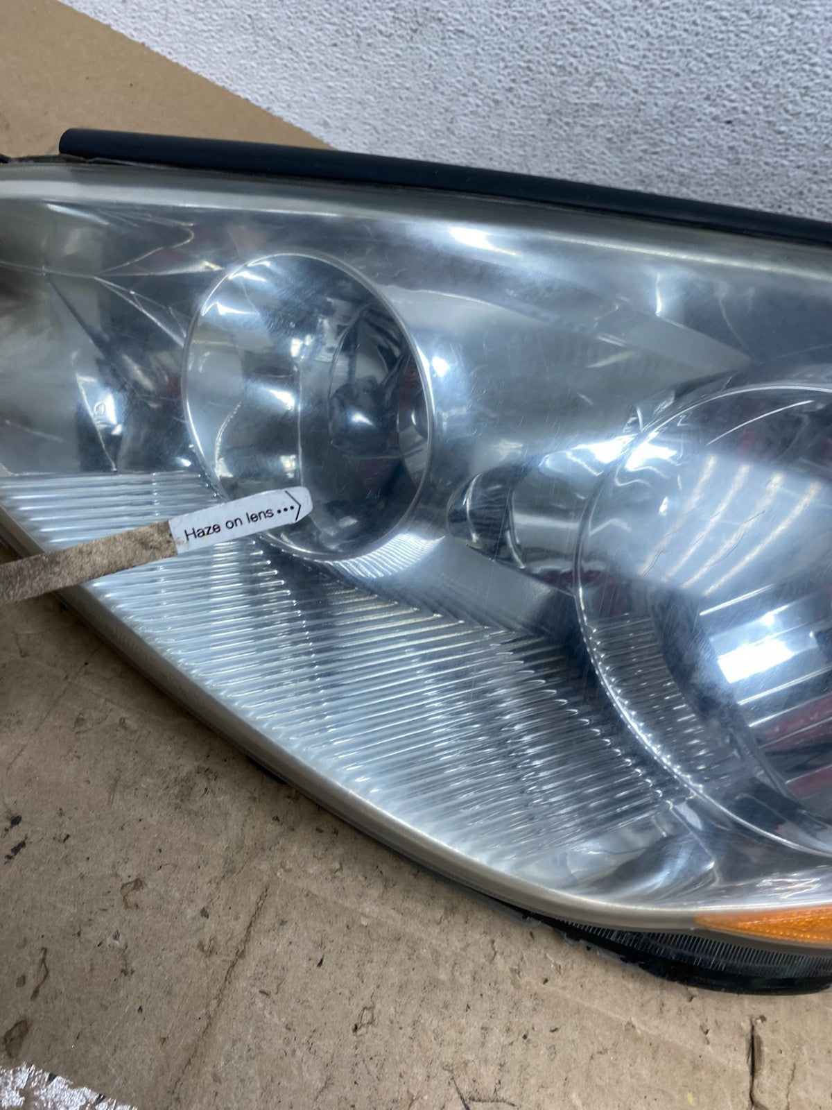 2006 to 2010 Toyota Sienna Left Driver Lh Side Headlight Halogen AE6472 DW4