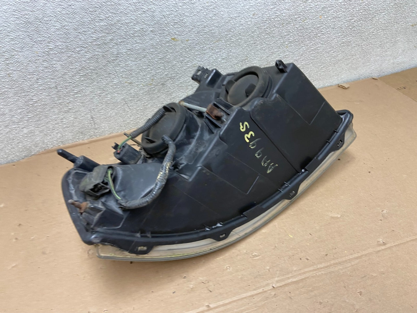 2003 - 2006 Ford Expedition Left Driver LH Side Headlight Halogen Oem AA9935 DW7