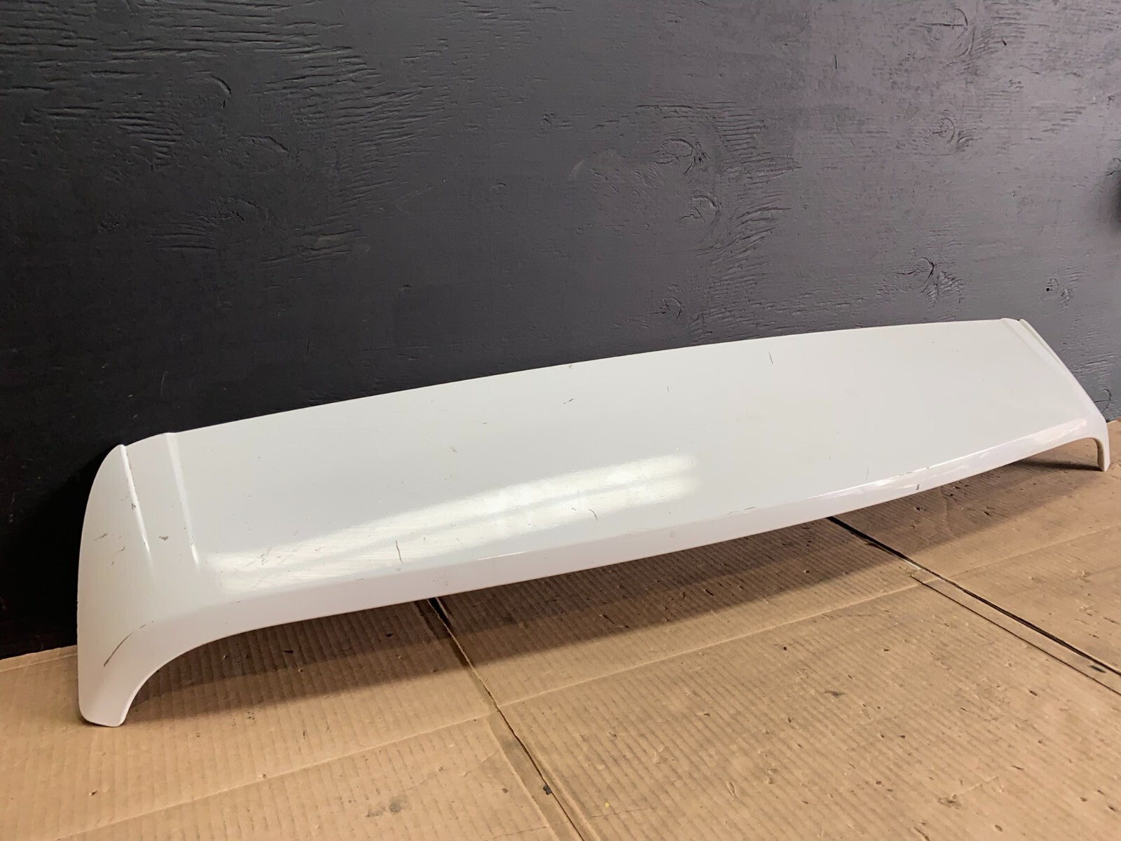 2003 to 2006 Porsche Cayenne Rear Spoiler Third Brake Light Wing OEM C9747 DG11