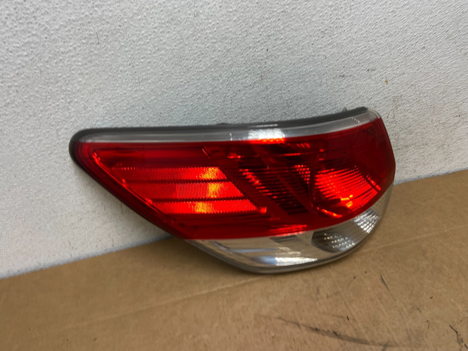 2013 to 2016 Nissan Pathfinder Left Driver Lh Side Tail light AD6053 DW2