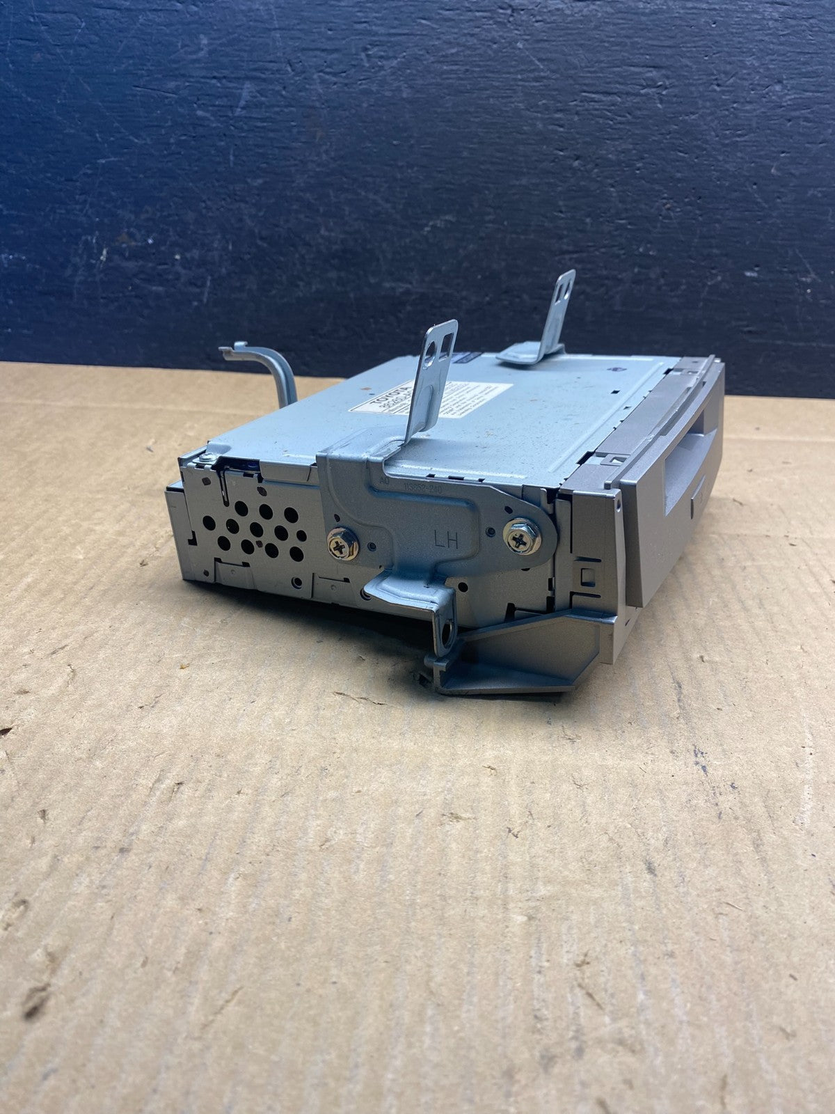 2005 2006 2007 Toyota Avalon Stereo Cassette Player AD1586 DW2