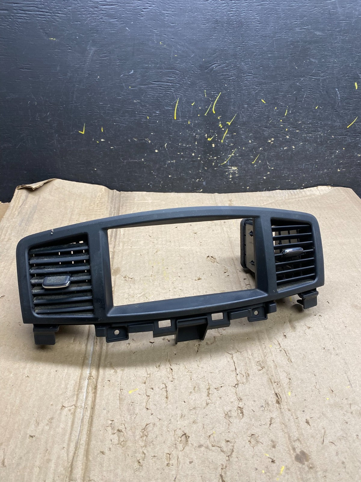 2011 to 2017 Nissan Quest Center Radio Trim Dash Panel Bezel Oem X6086 DG0