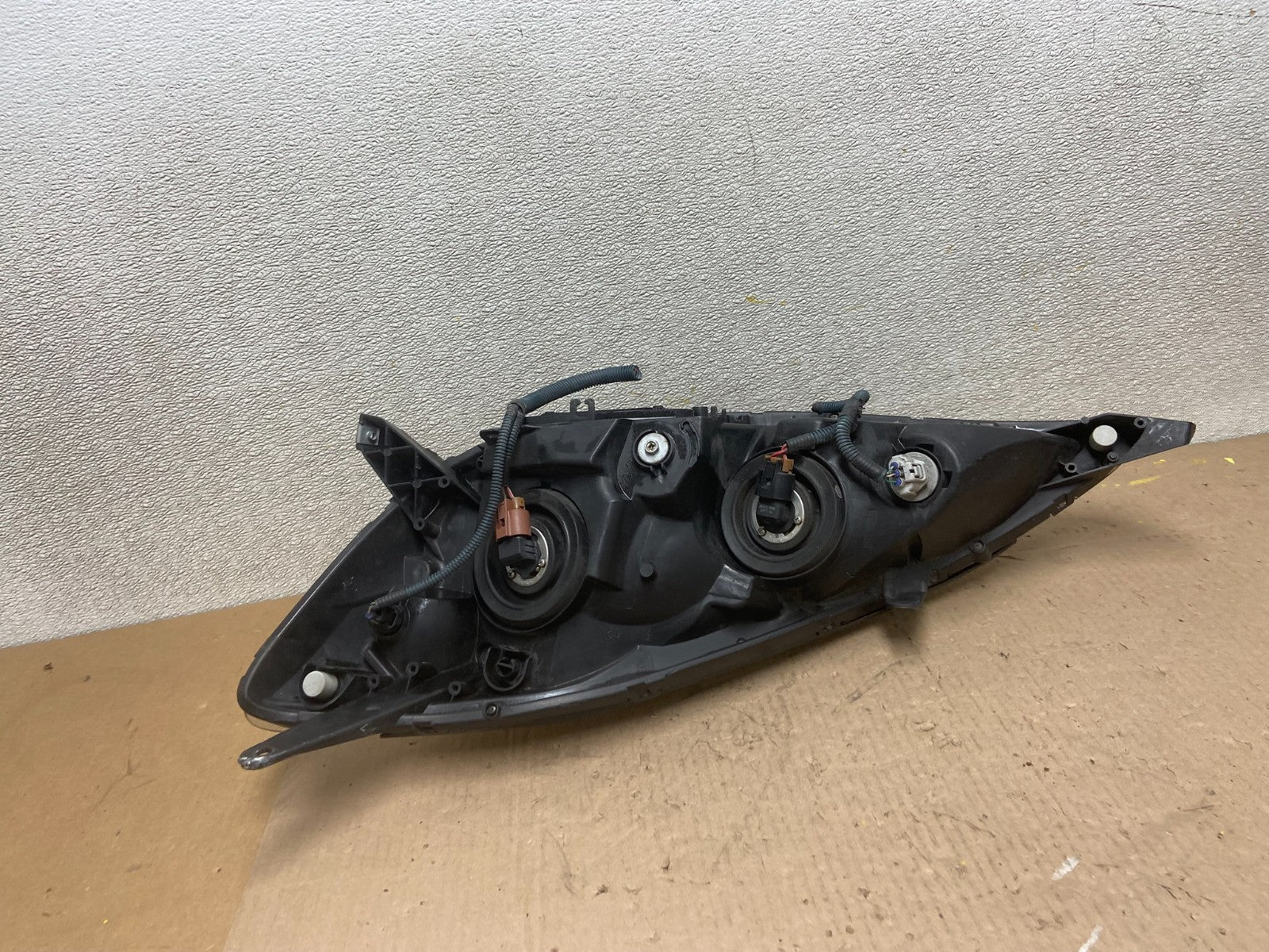 2006 to 2010 Toyota Sienna Right Passenger Rh Side Headlight Halogen AA1020 DW6
