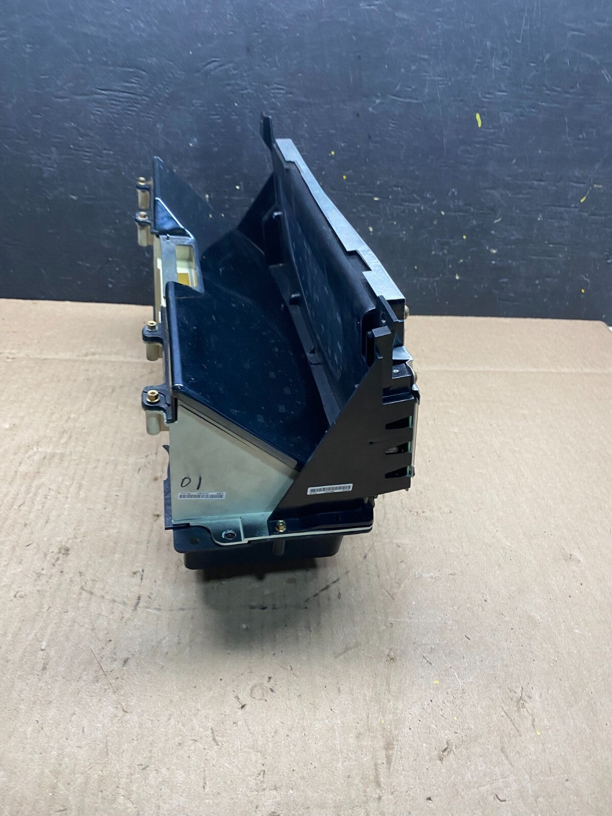 2001 2002 Lincoln Continental 4.6L Speedometer Gauge Cluster O6849 DG4