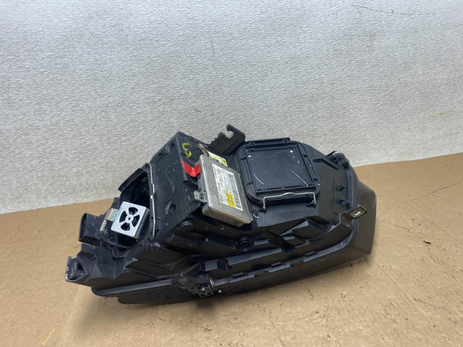 2009 to 2012 Audi Q5 Right Passenger RH Side Xenon HID Headlight OEM W9068 DW7