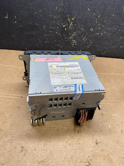 2005 to 2010 Volkswagen Golf Jetta Eos Radio CD Player AM/FM OEM W9507 DG4