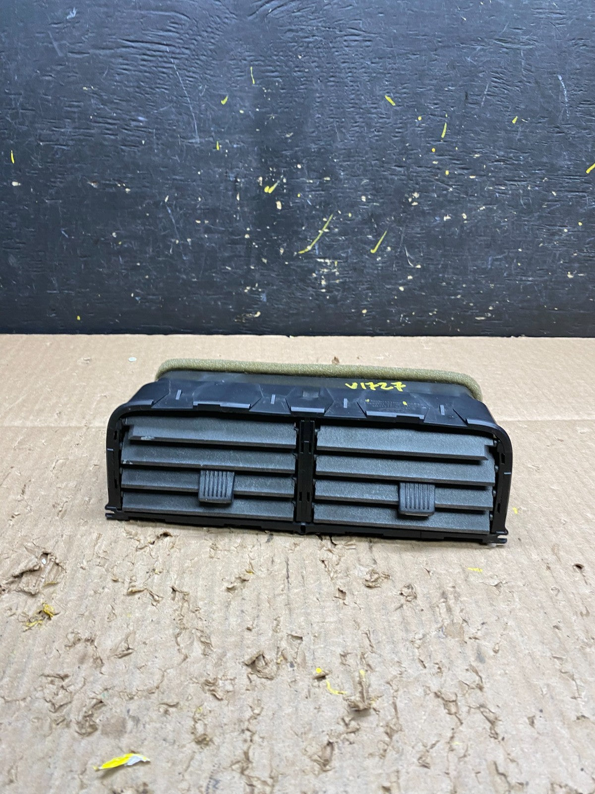 2007-2010 Lincoln MKX Center Dashboard AC Heater Air Vent Grille V1727 DG0