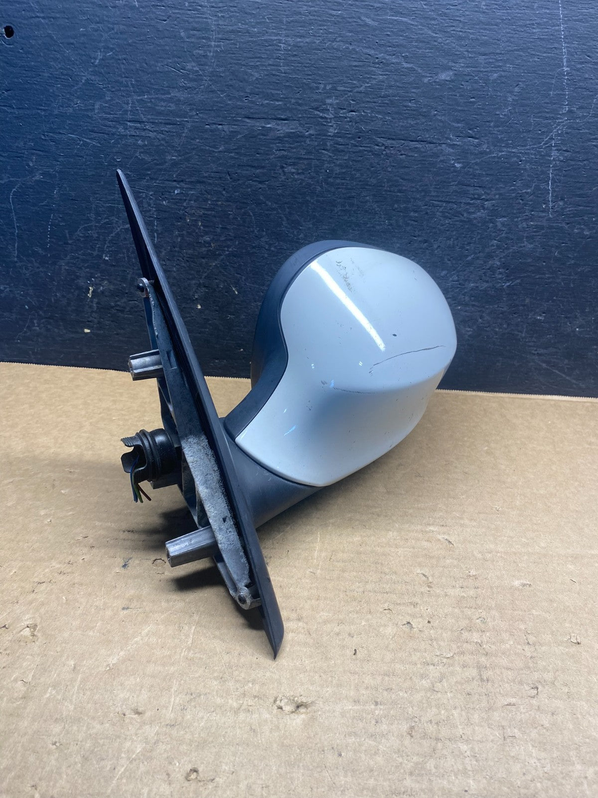 2009 to 2011 BMW 3-Series Left Driver LH Side View Door Mirror af6655 DG1