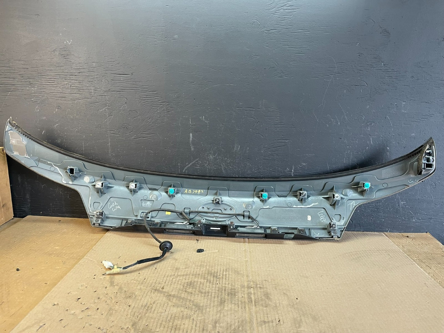2010-2014 Subaru Outback Rear Liftgate Trunk Panel Trim Molding Oem ab7982 DG5