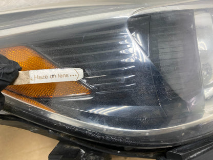 2013 to 2016 Chevrolet Malibu Right Passenger Headlight Xenon HID AH8520 DW5