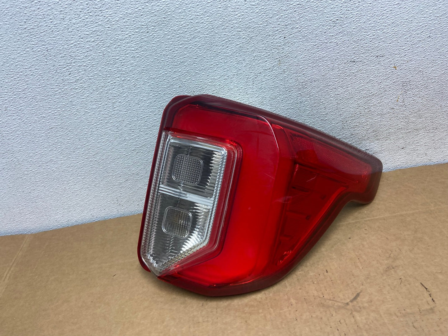 2020 2021 2022 2023 Ford Explorer Right Passenger Side Tail light AD5400 LK0