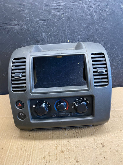 2005-2008 Nissan Pathfinder Radio A/C Heat Temperature Climate Control AD1883 DG0