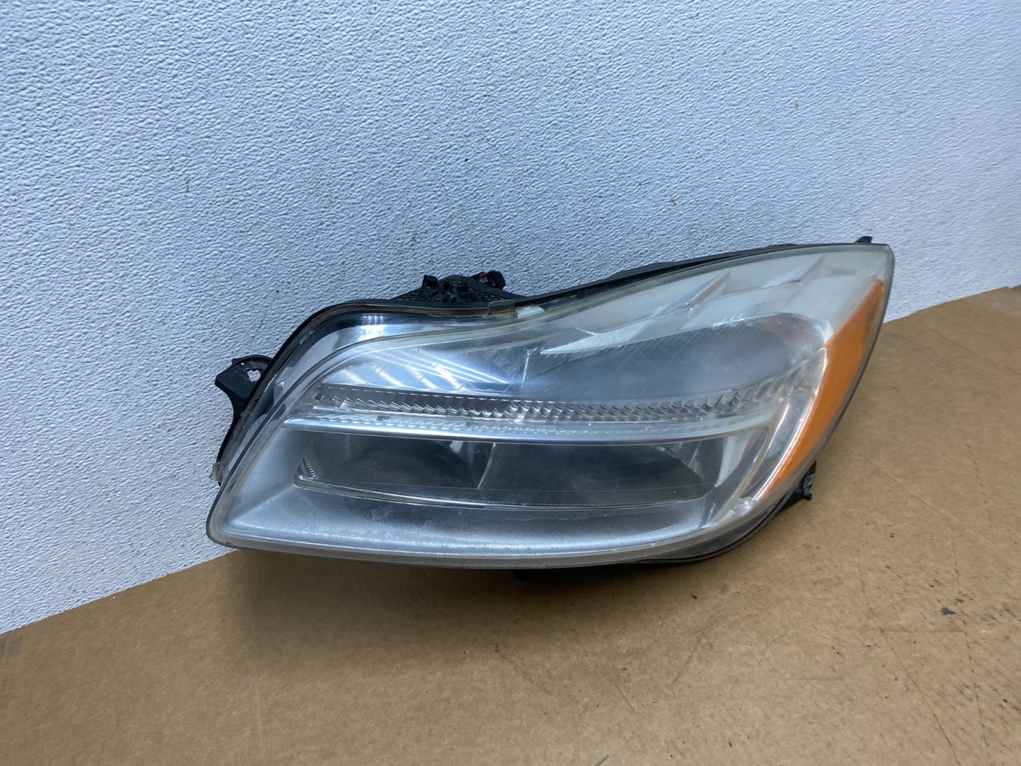 2011 2012 2013 Buick Regal Left Driver LH Side Headlight AE2994 DW2