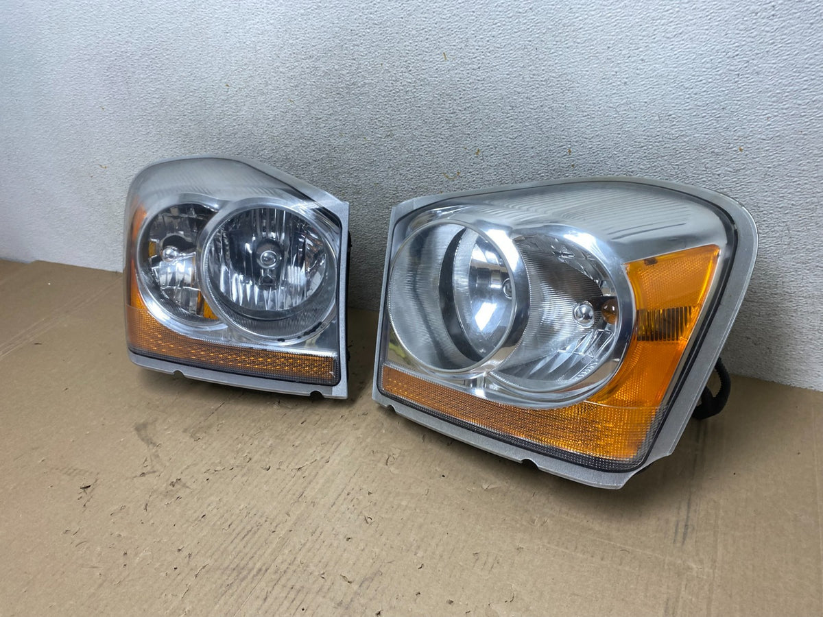 2004 2005 2006 Dodge Durango Left+Right Headlights AJ2146 DW1