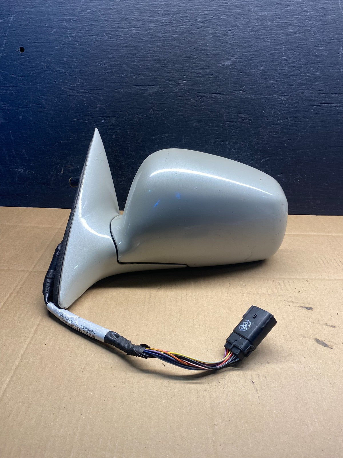 2004 to 2011 Lincoln Town Car Left Driver LH View Heat Door Mirror AD4993 DW0