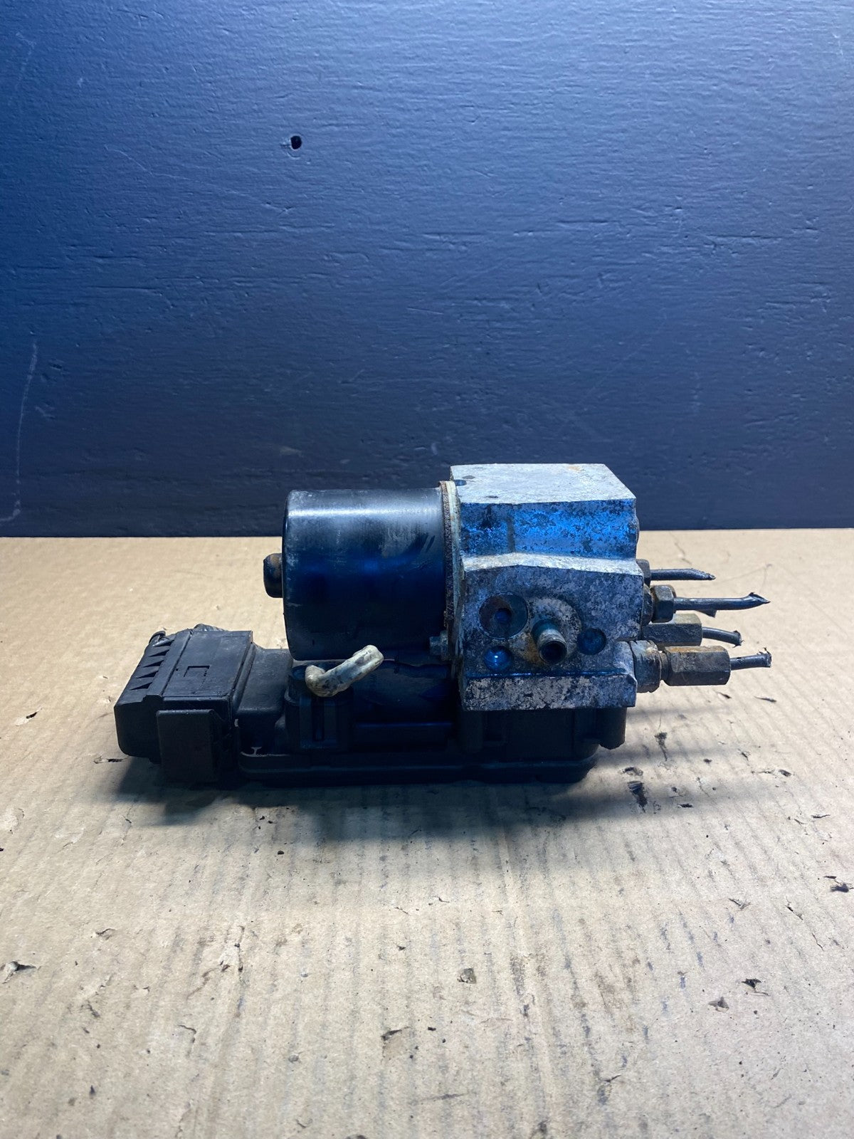 2004 2007 Ford E250 E350 Econoline Anti-Lock ABS Antilock Brake Pump ab4350 DG2