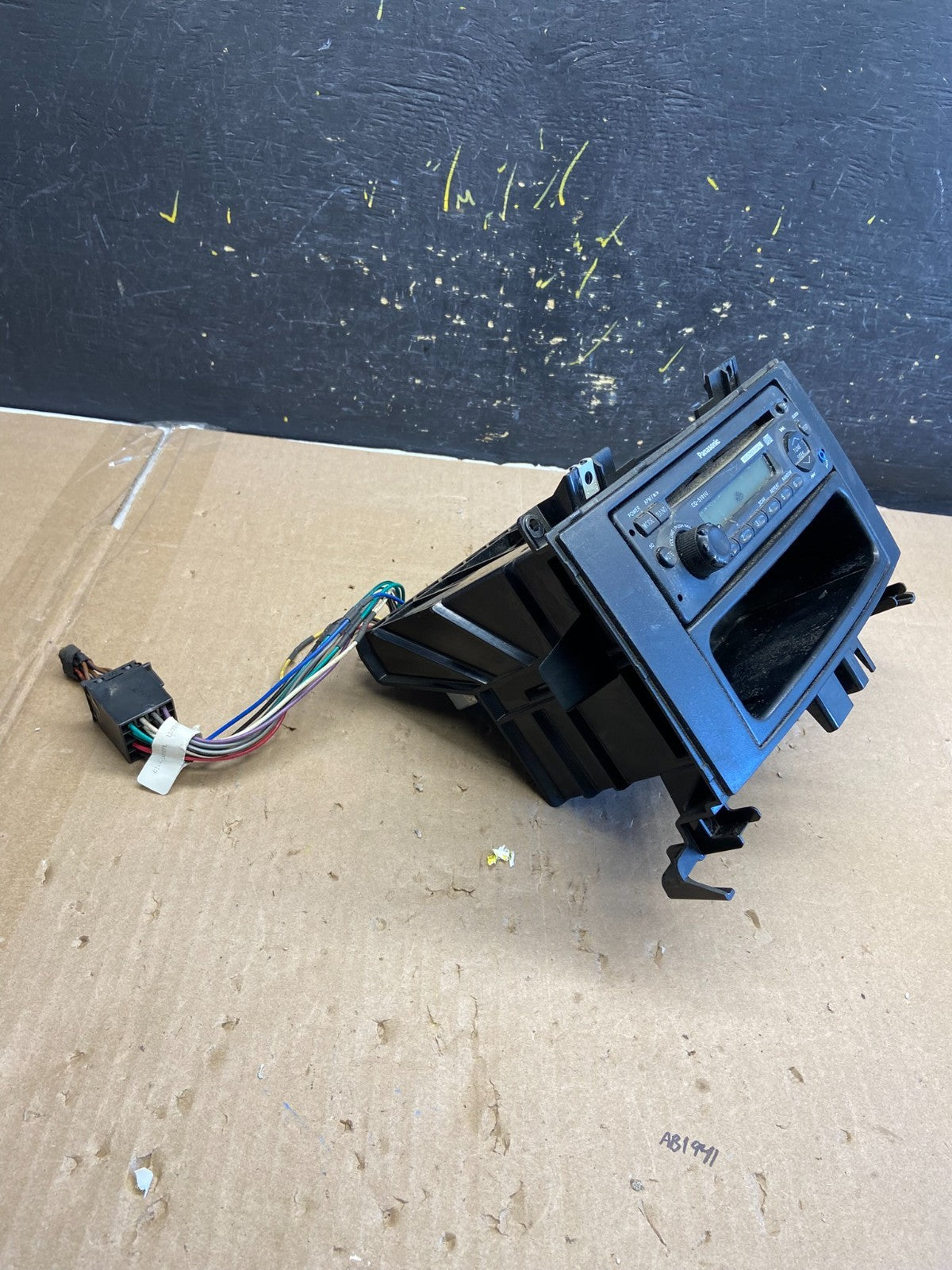 2009 Freightliner Sprinter CD PLAYER Equipment Radio PANASONIC CQ5101U AB2022 DG2