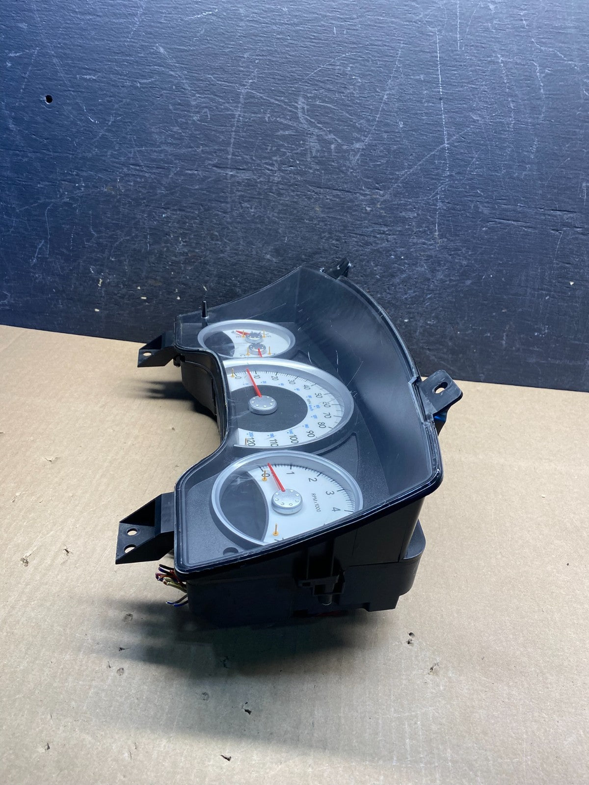 2005 Dodge Durango Speedometer Instrument Cluster Gauge AG7473 DG2