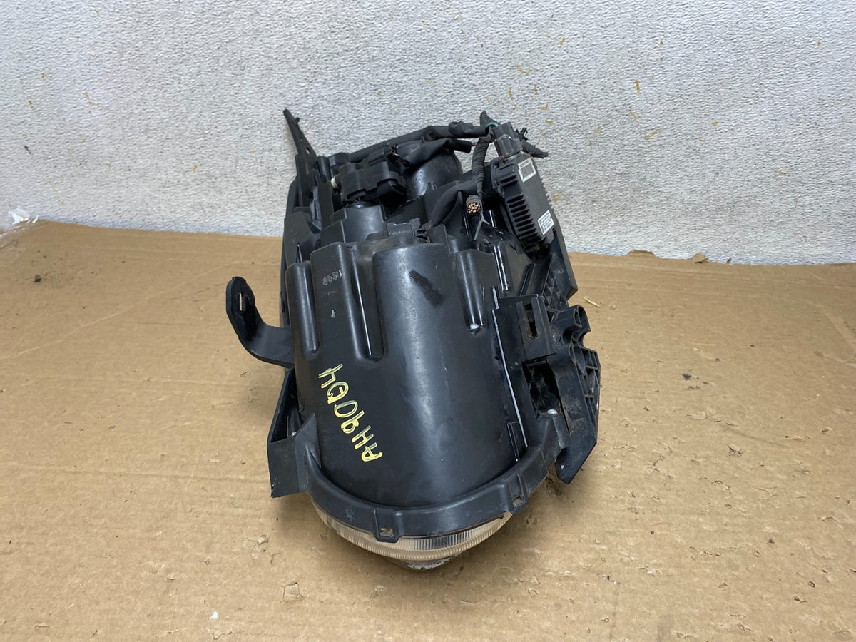 2009-2013 Nissan Rogue Right Passenger Xenon HID Headlight AH9004 DW8