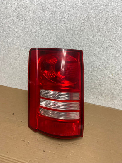 2008-2010 Chrysler Town and Country Left Driver Tail Light AD4187 LK0