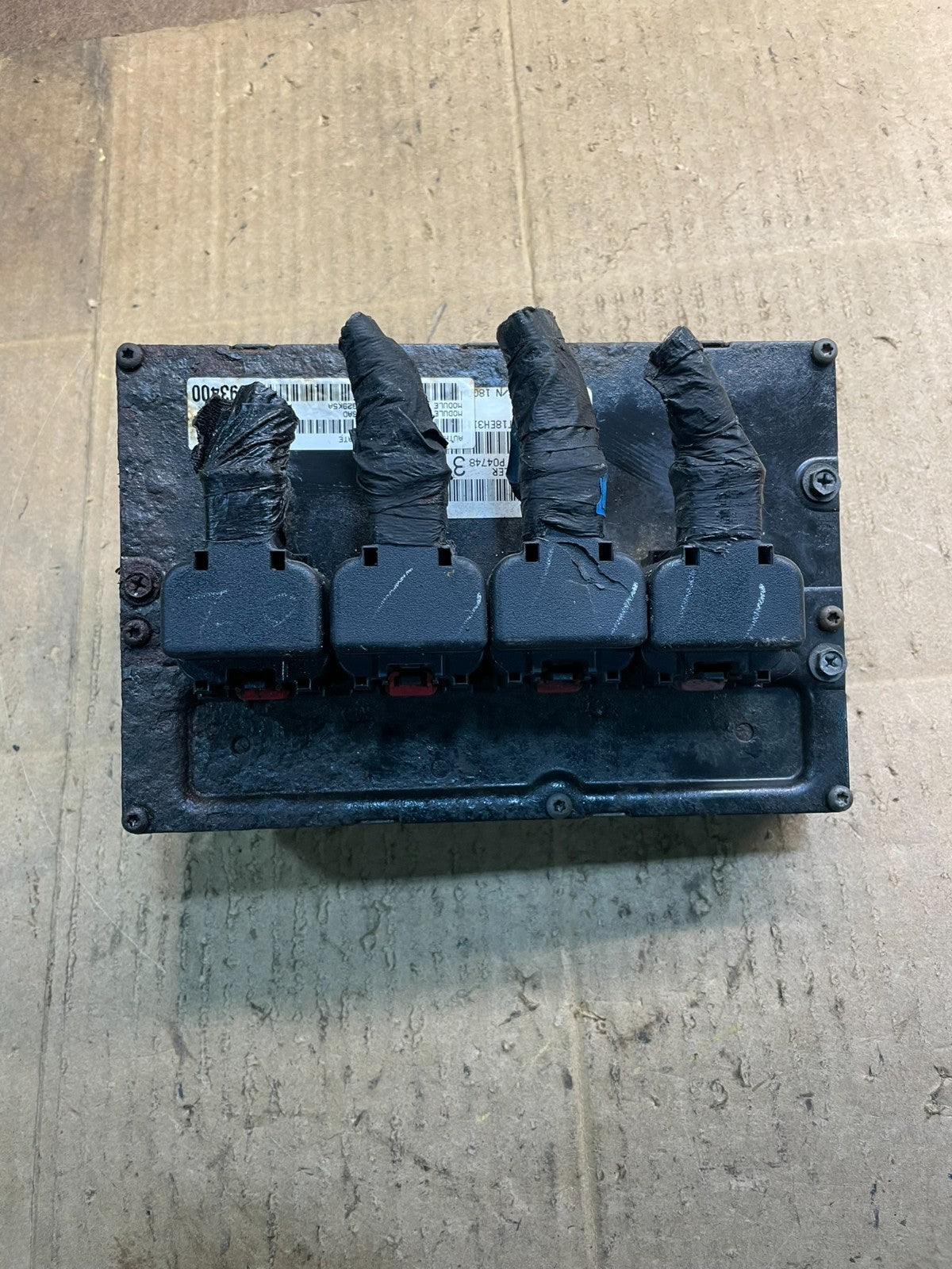 2005 Dodge Caravan 3.8L Engine Computer Module ECU ECM OEM Y7366 DG2