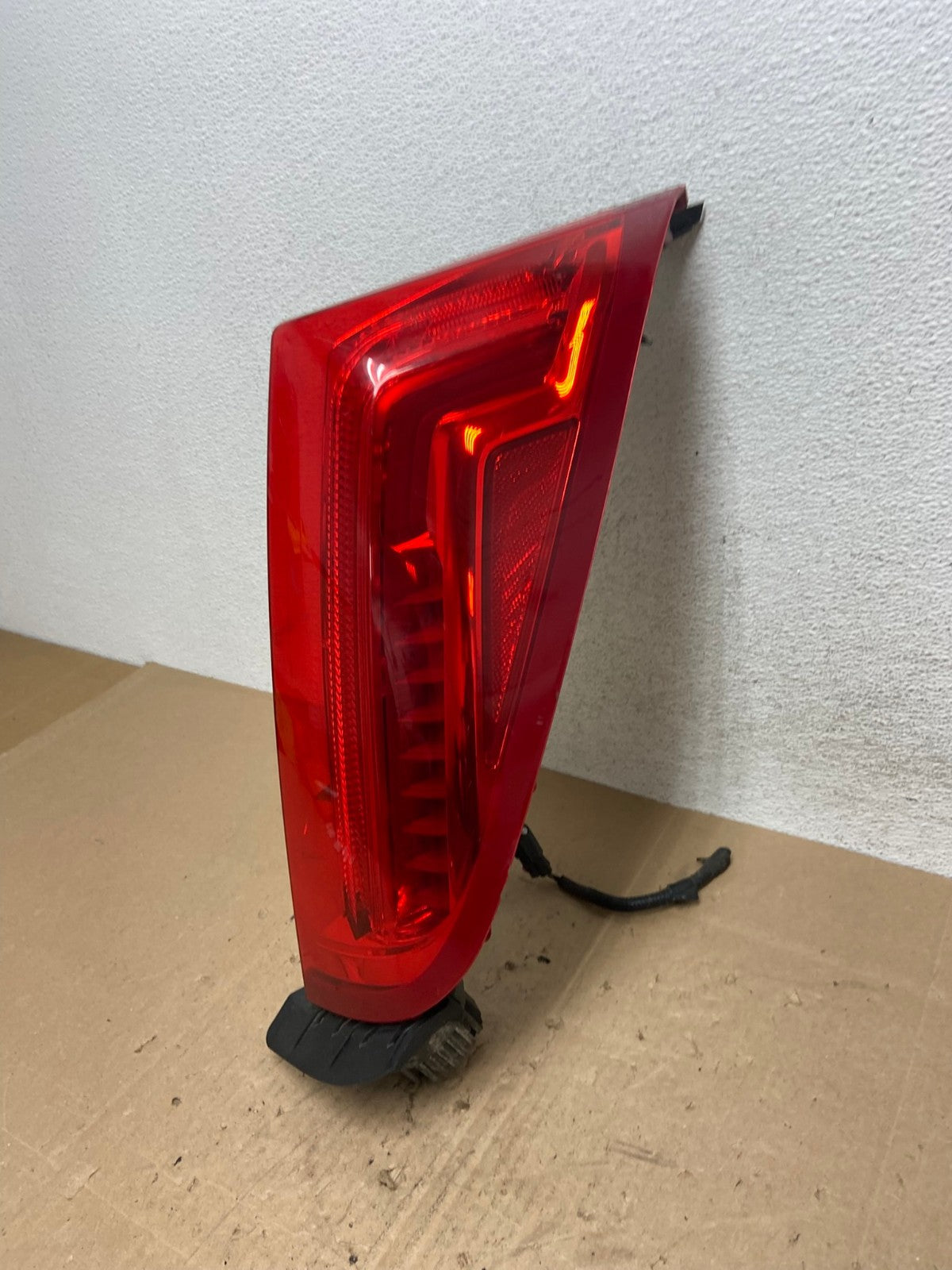 2013 to 2017 Cadillac XTS Right Passenger RH Tail Light AE6435 LK1