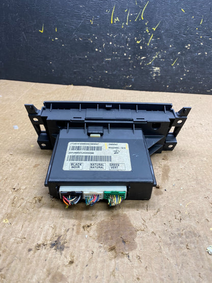 2006 to 2011 Cadillac DTS AC Heater Climate Control Panel z4470 DG3
