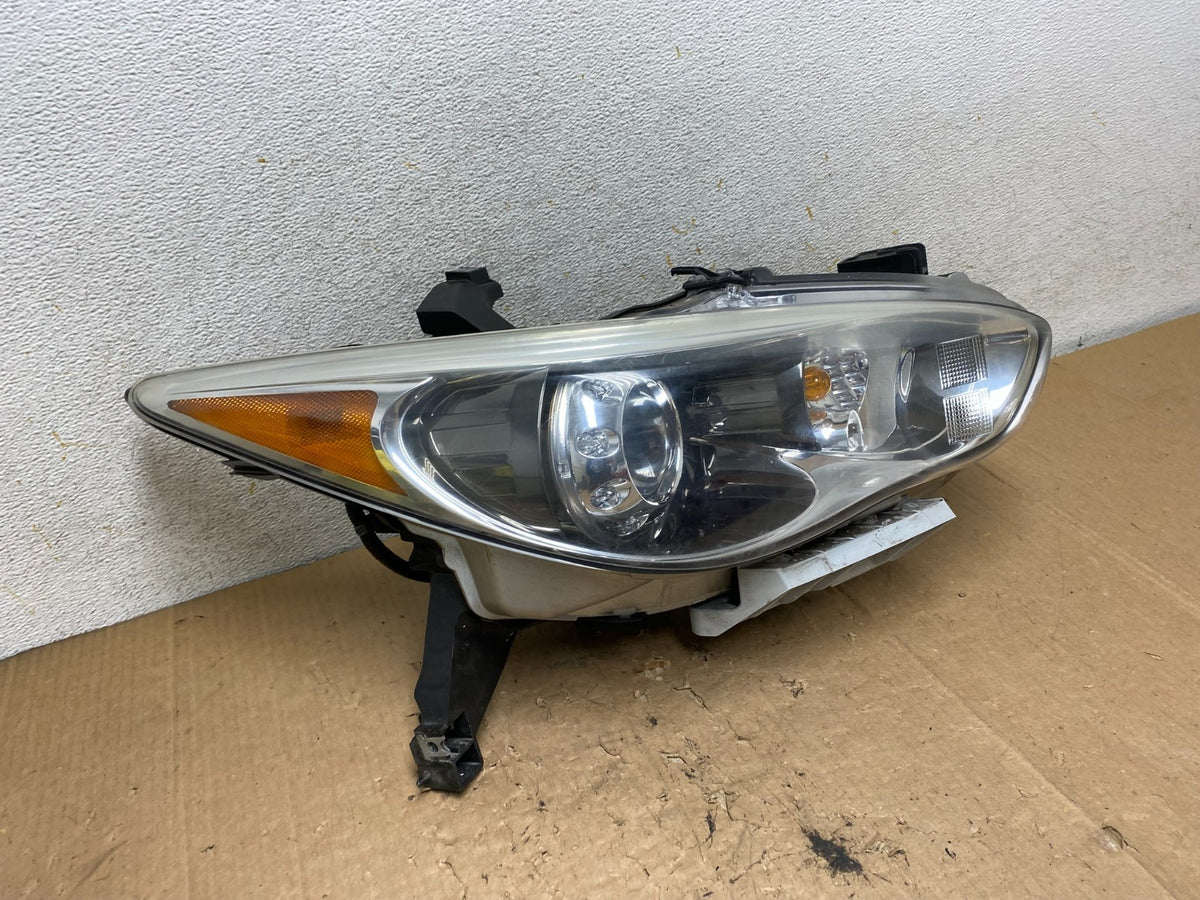 2013-2015 Infiniti JX35 QX60 Right Passenger Side Xenon Headlight AI9337 LK2