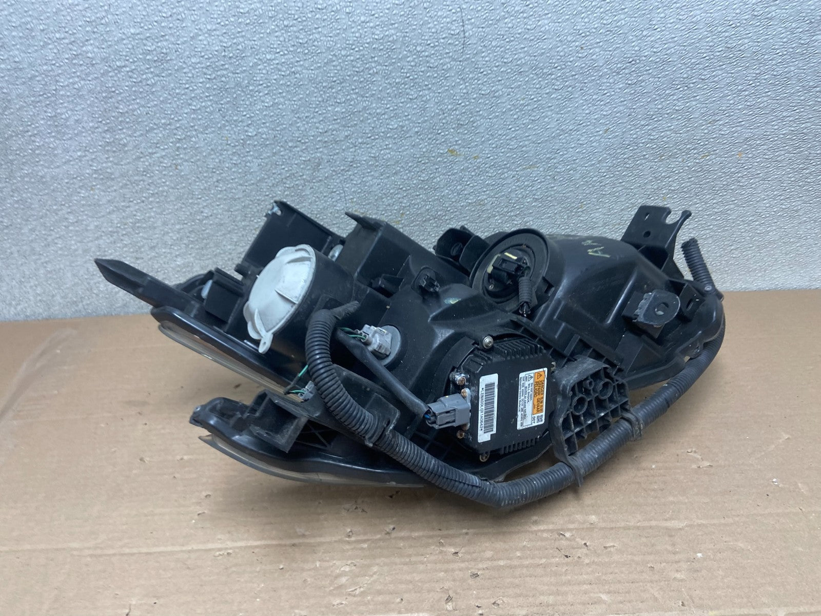2009-2014 Nissan Maxima Headlight Left Driver Side Xenon HID OEM AA8769 DW6