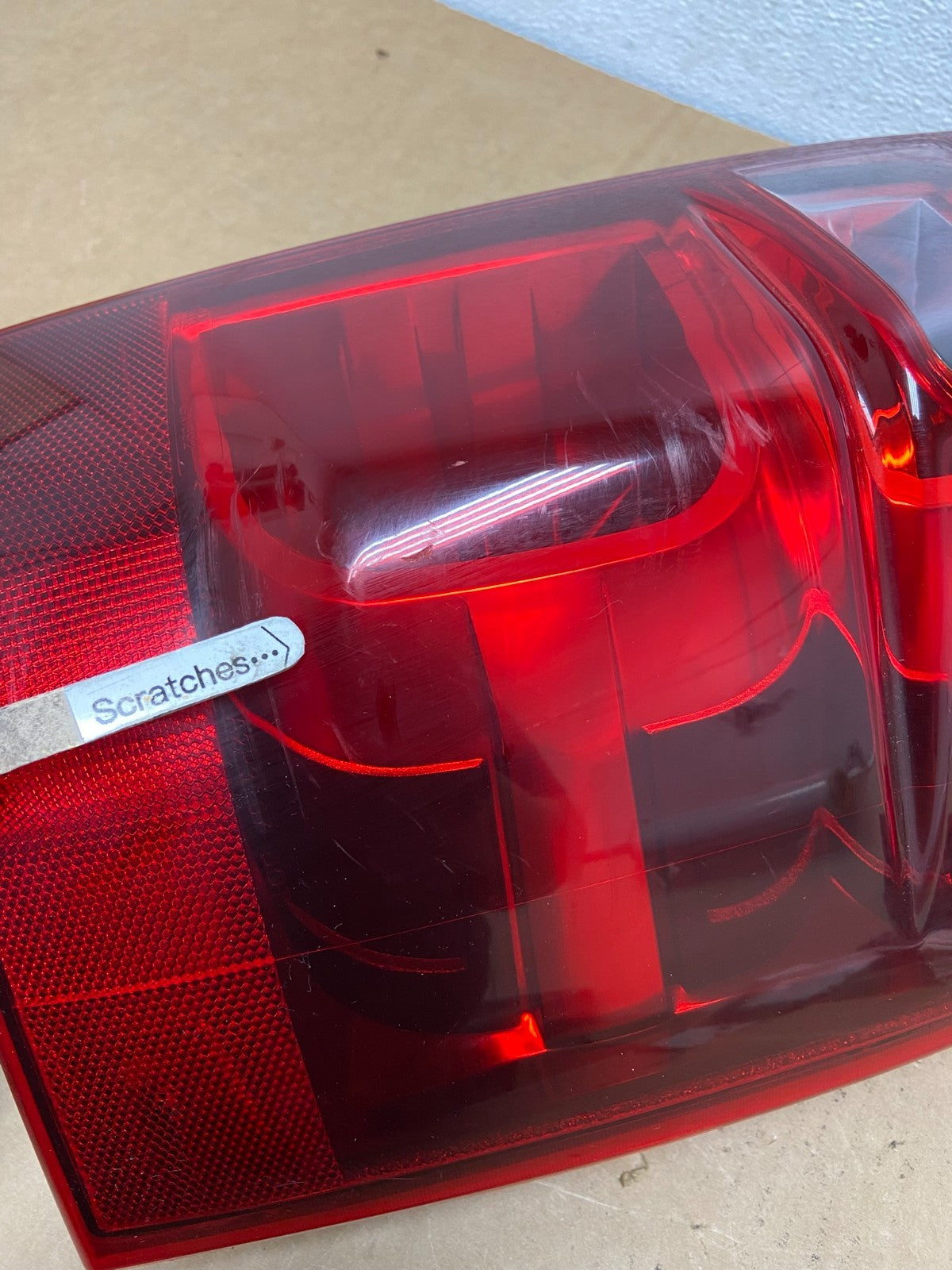 2008-2014 Chevrolet Tahoe Suburban Right Passenger Rh Tail Light AC8518 DW3