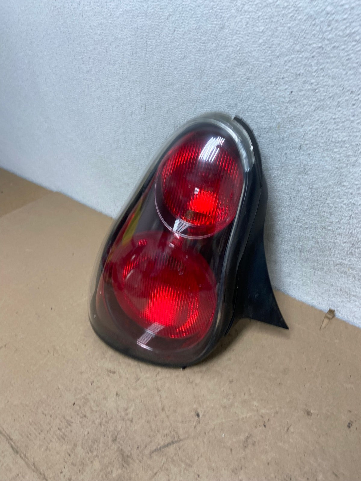 2000 to 2005 Chevrolet Monte Carlo Left Driver LH Side Tail Light AF5120 LK1