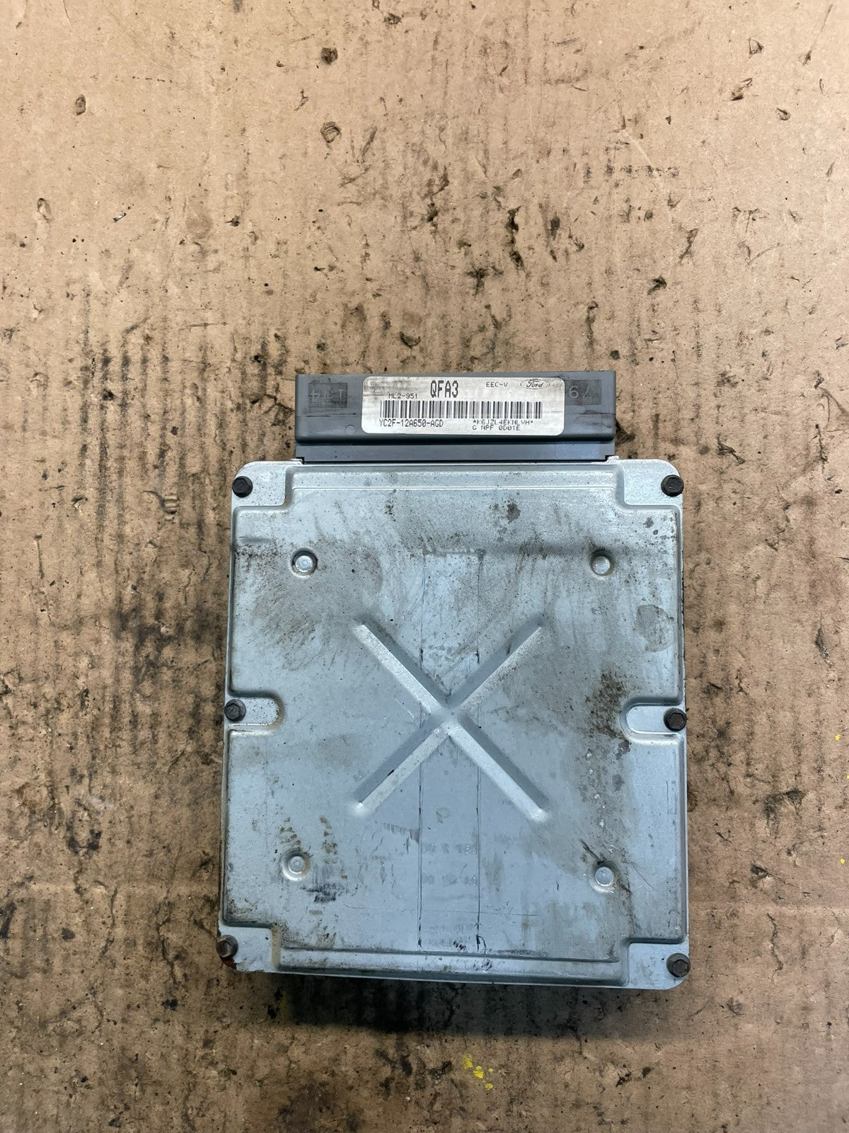 2000 Ford Van E250 4.2L Engine Control Unit ECU ECM Module S8374 DG0
