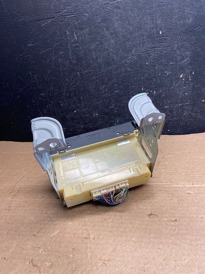 1997 - 1999 Lexus ES300 Center Dash A/C AC Heater Climate Control Unit AF2587 DG3