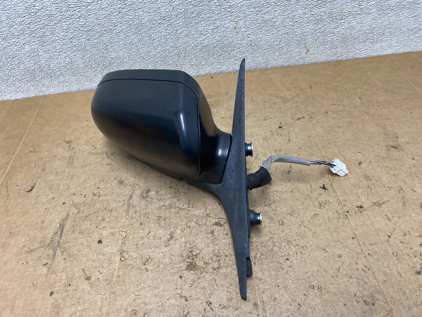 2005-2009 Subaru Legacy Outback Right Passneger Side Door Mirror Oem T5588 DG2