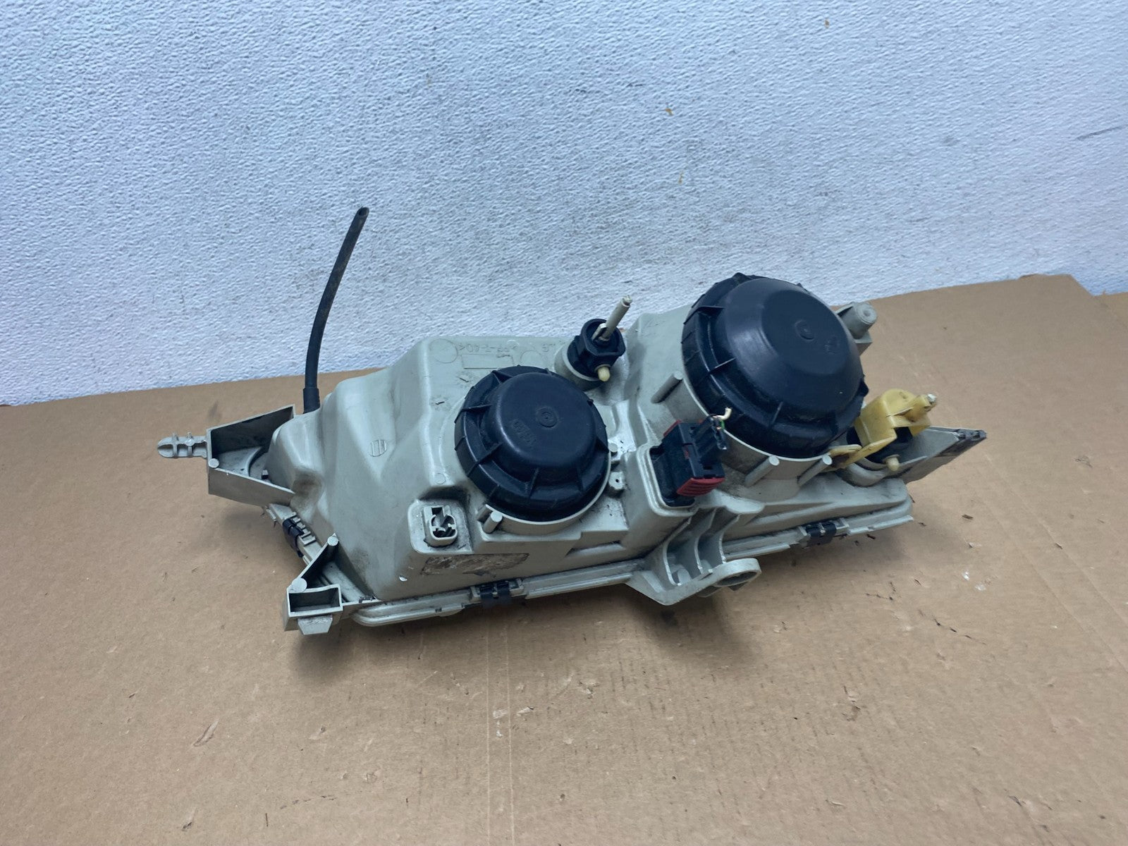 1999 to 2003 Saab 9-3 Front Left Driver LH Side Halogen Headlight AD7945 DG3