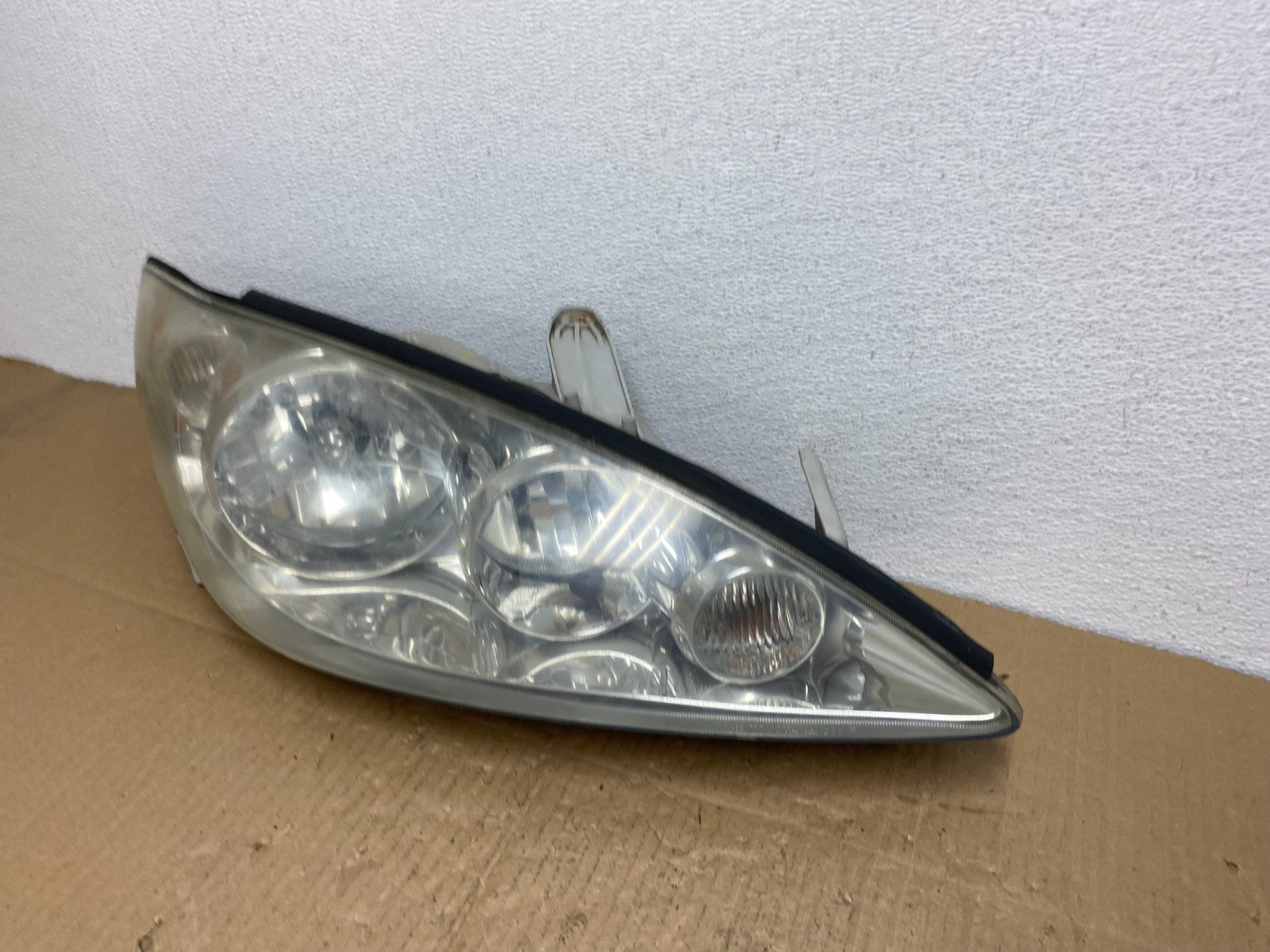2005 to 2006 Toyota Camry Right Passenger RH Halogen Headlight Oem AB8248 DW1
