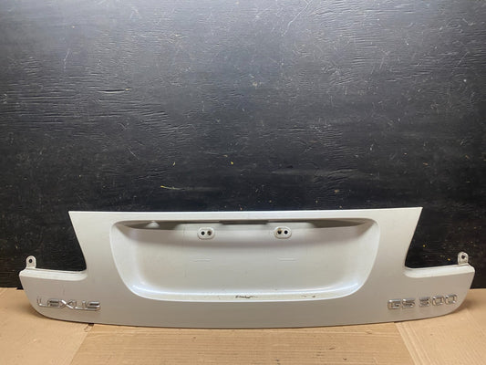 2007-2011 Lexus GS300 Trunk License Plate Trim Panel Cover 76801-30140 V2832  DG0