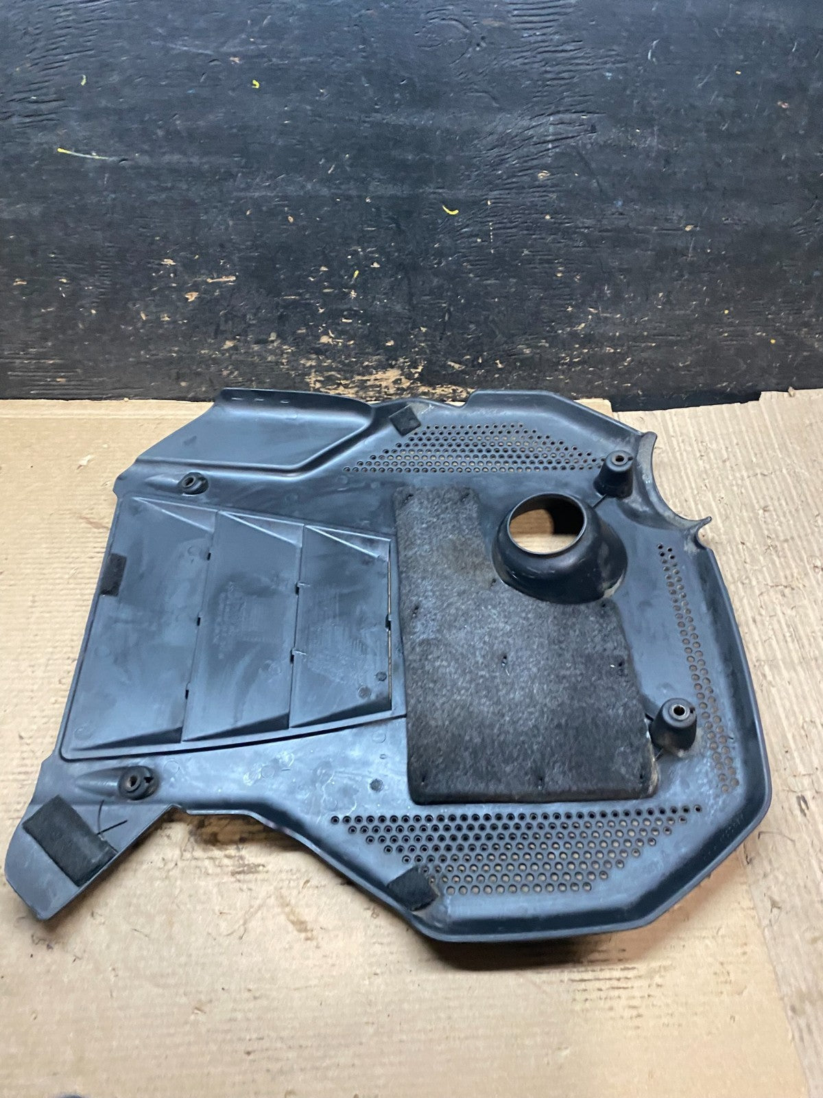 2006 to 2008 Hyundai Sonata V6 Engine Motor Shield Cover OEM V9397 DG6